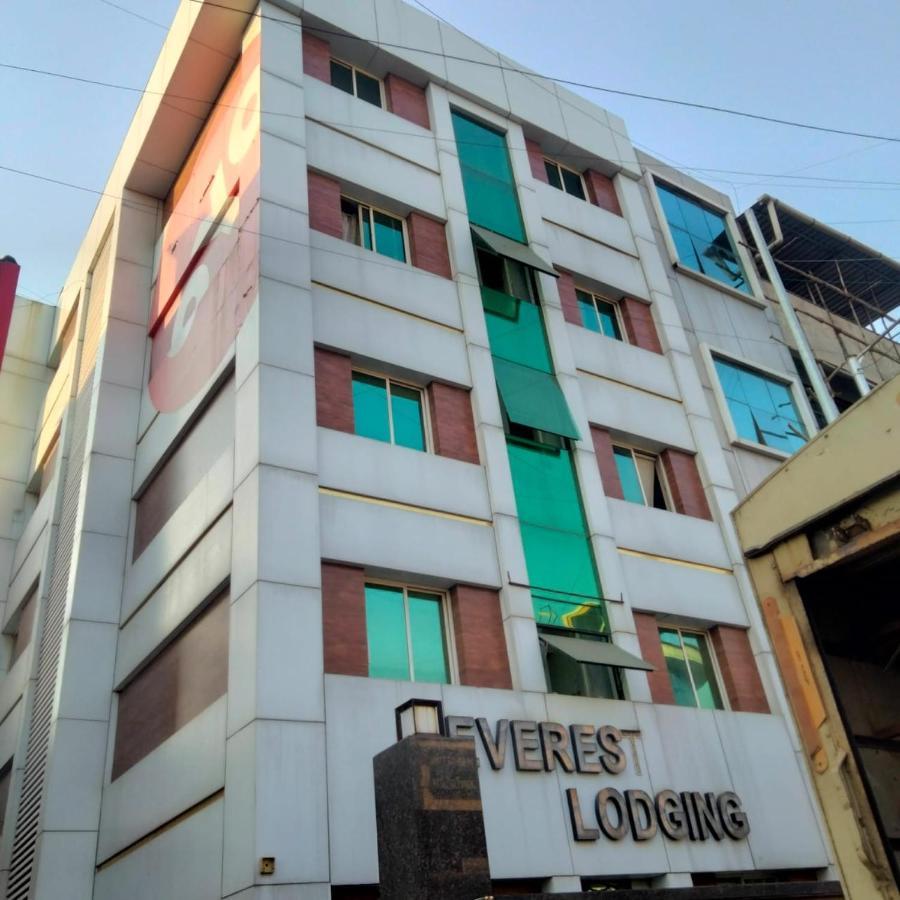 Hotel Everest Navi Mumbai Exterior photo