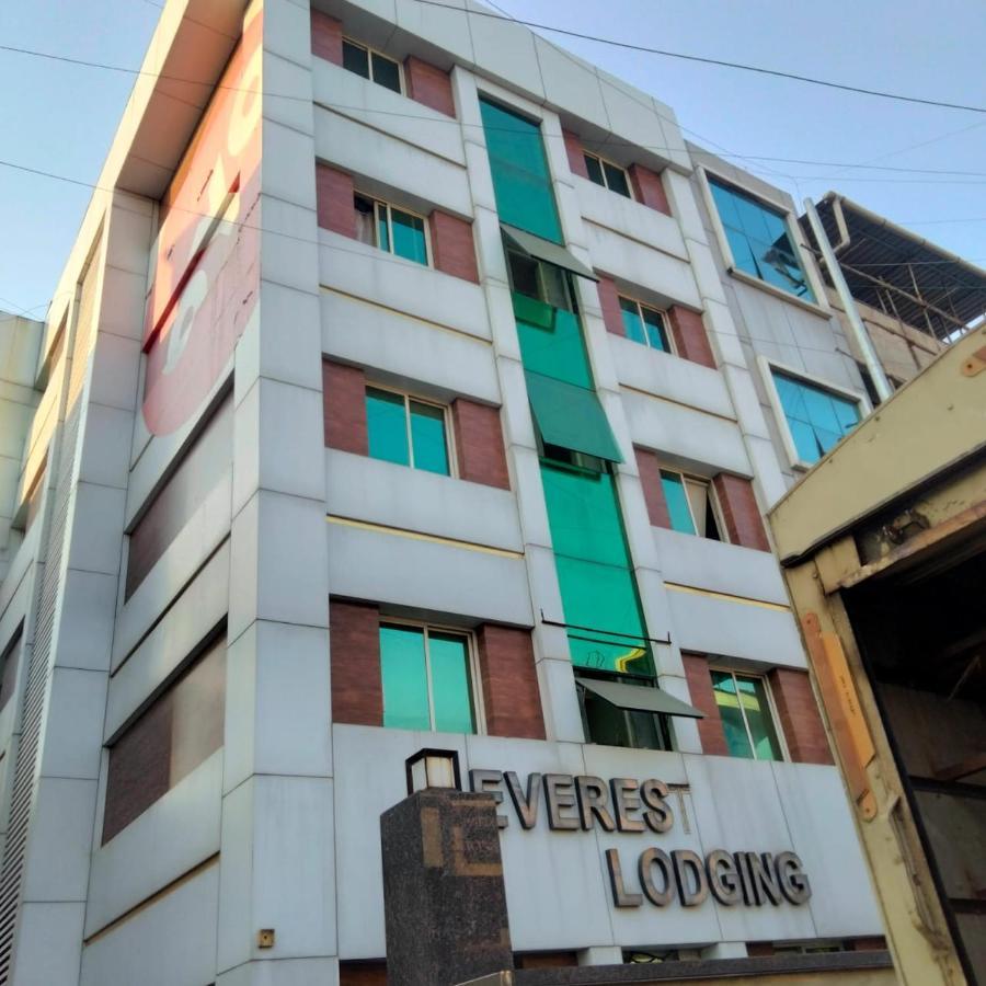 Hotel Everest Navi Mumbai Exterior photo