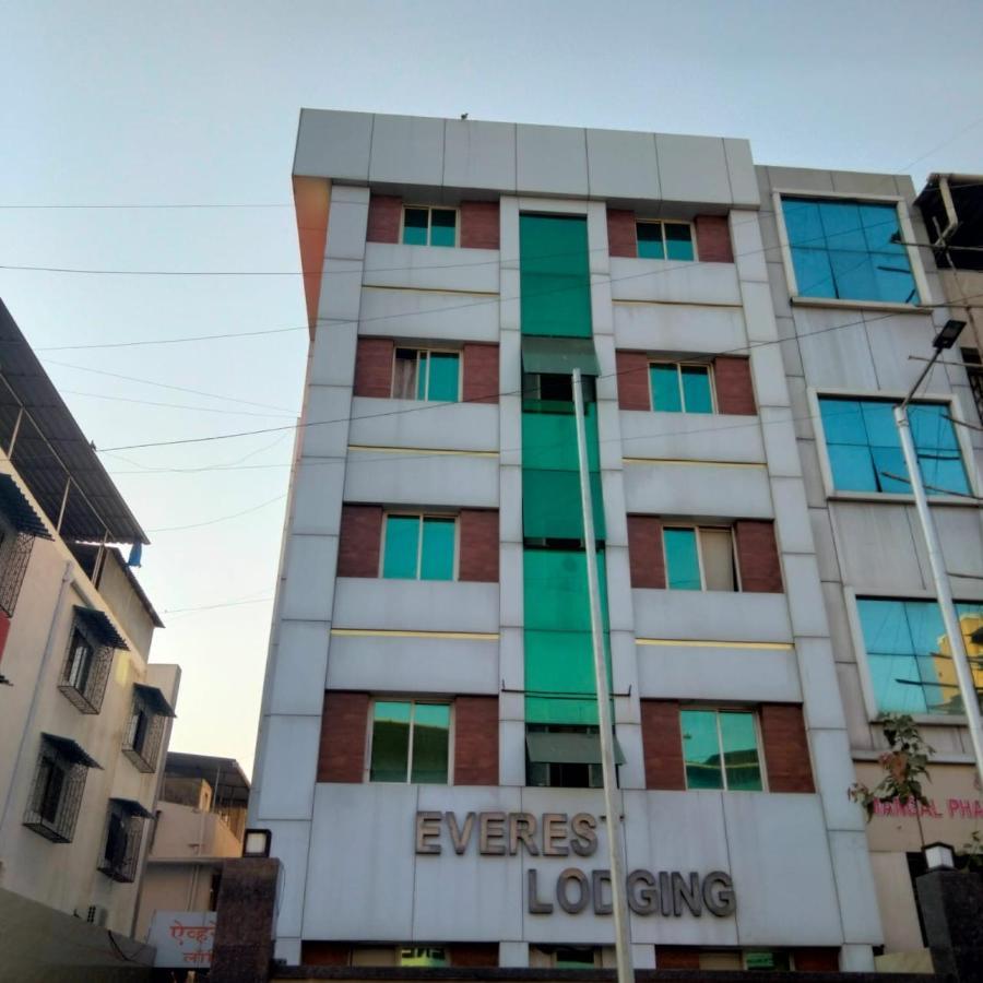 Hotel Everest Navi Mumbai Exterior photo