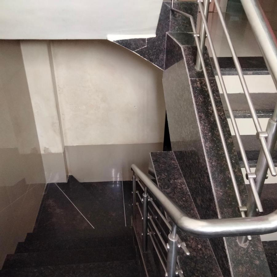 Hotel Everest Navi Mumbai Exterior photo