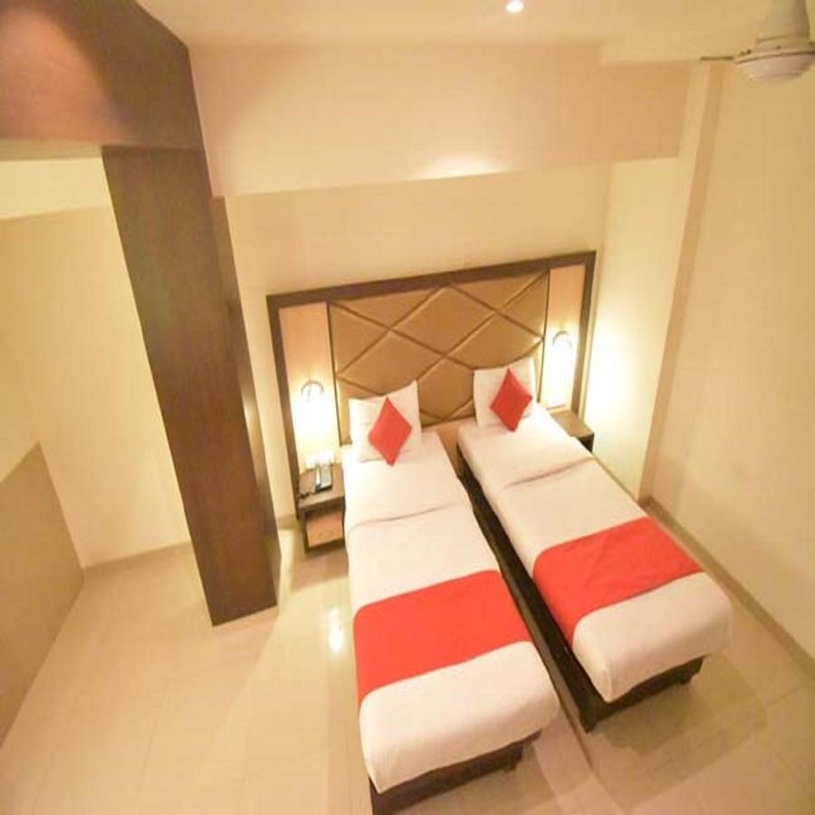 Hotel Everest Navi Mumbai Exterior photo