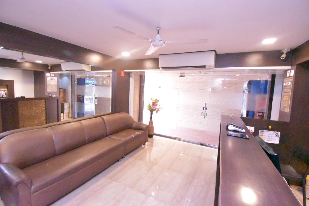 Hotel Everest Navi Mumbai Exterior photo